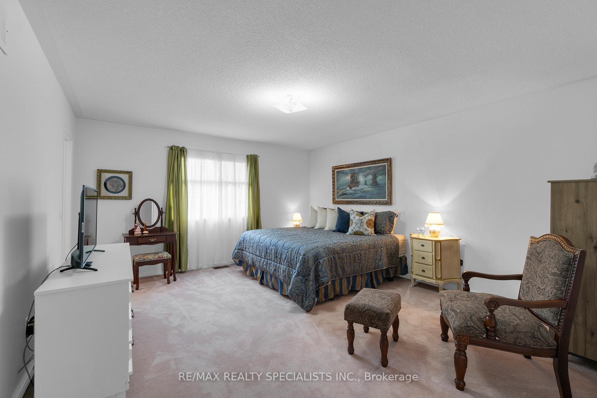 104 Hanton Crescent photo 24