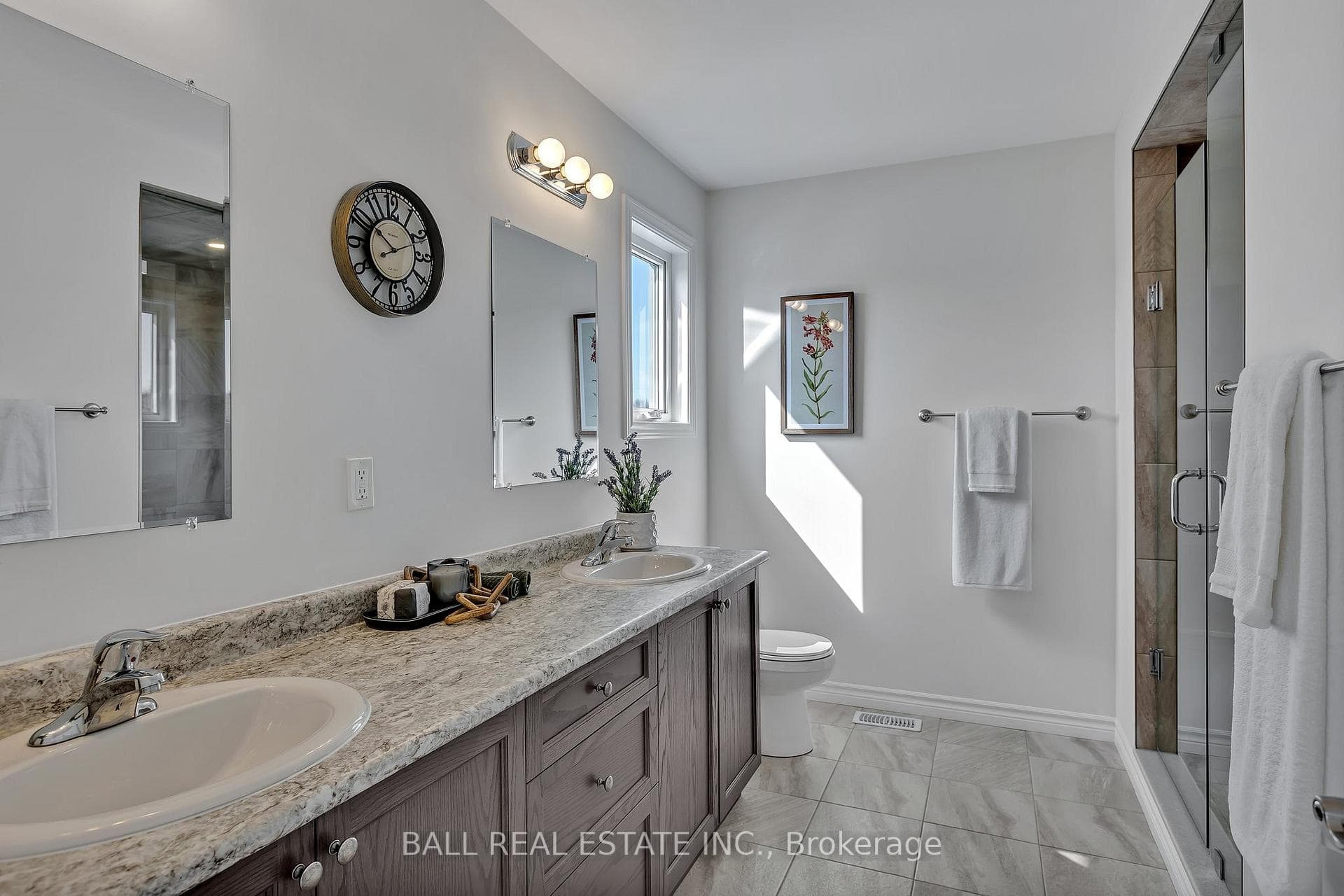 723 Sawmill Road photo 22