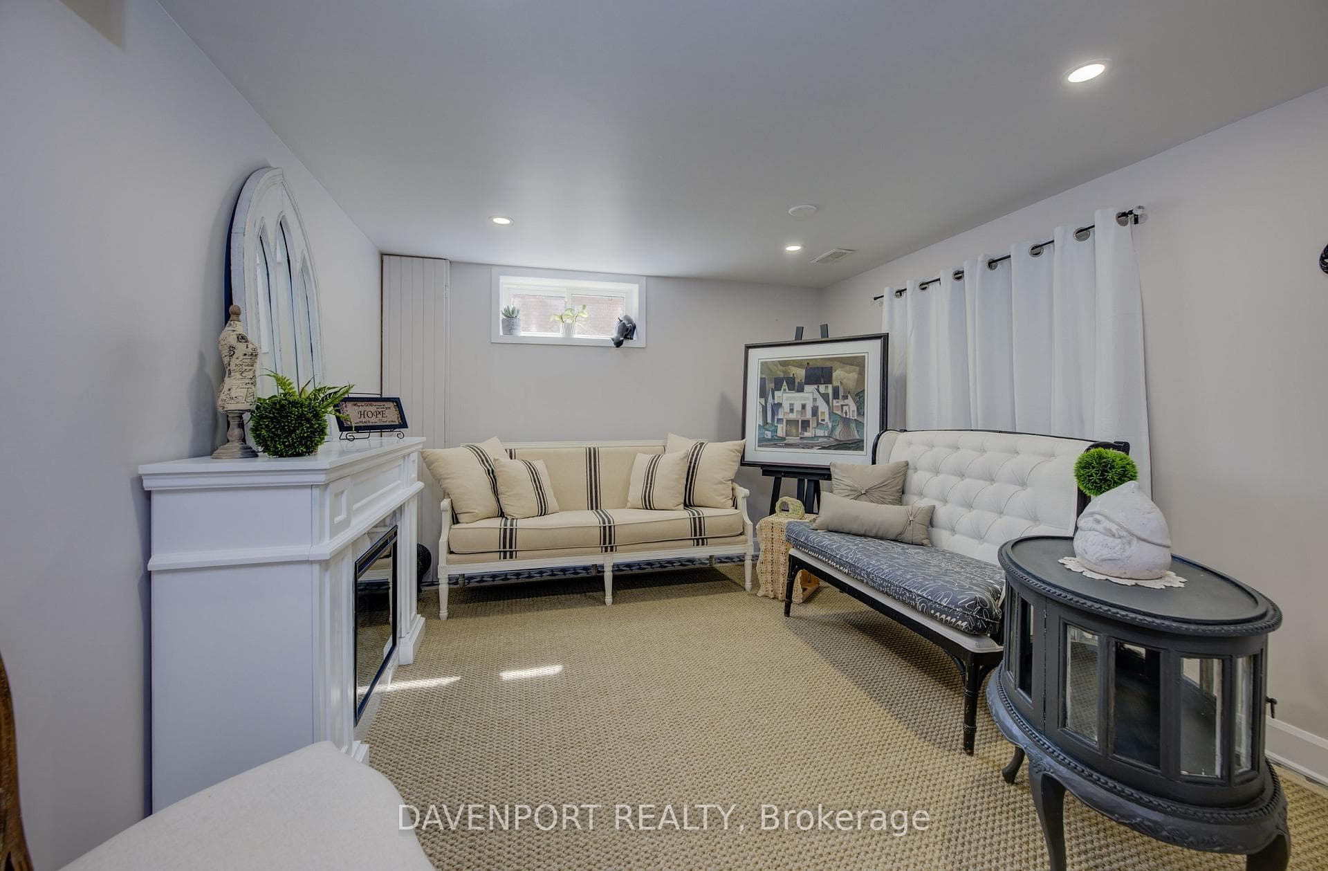 341 Henry Street photo 36