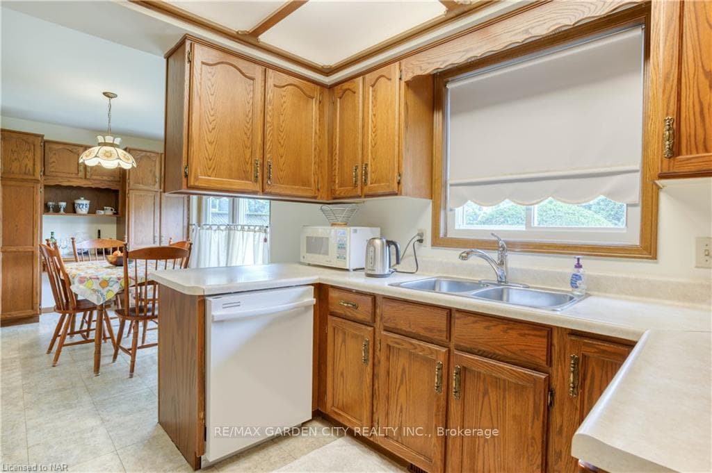 37 Cole Farm Boulevard photo 11