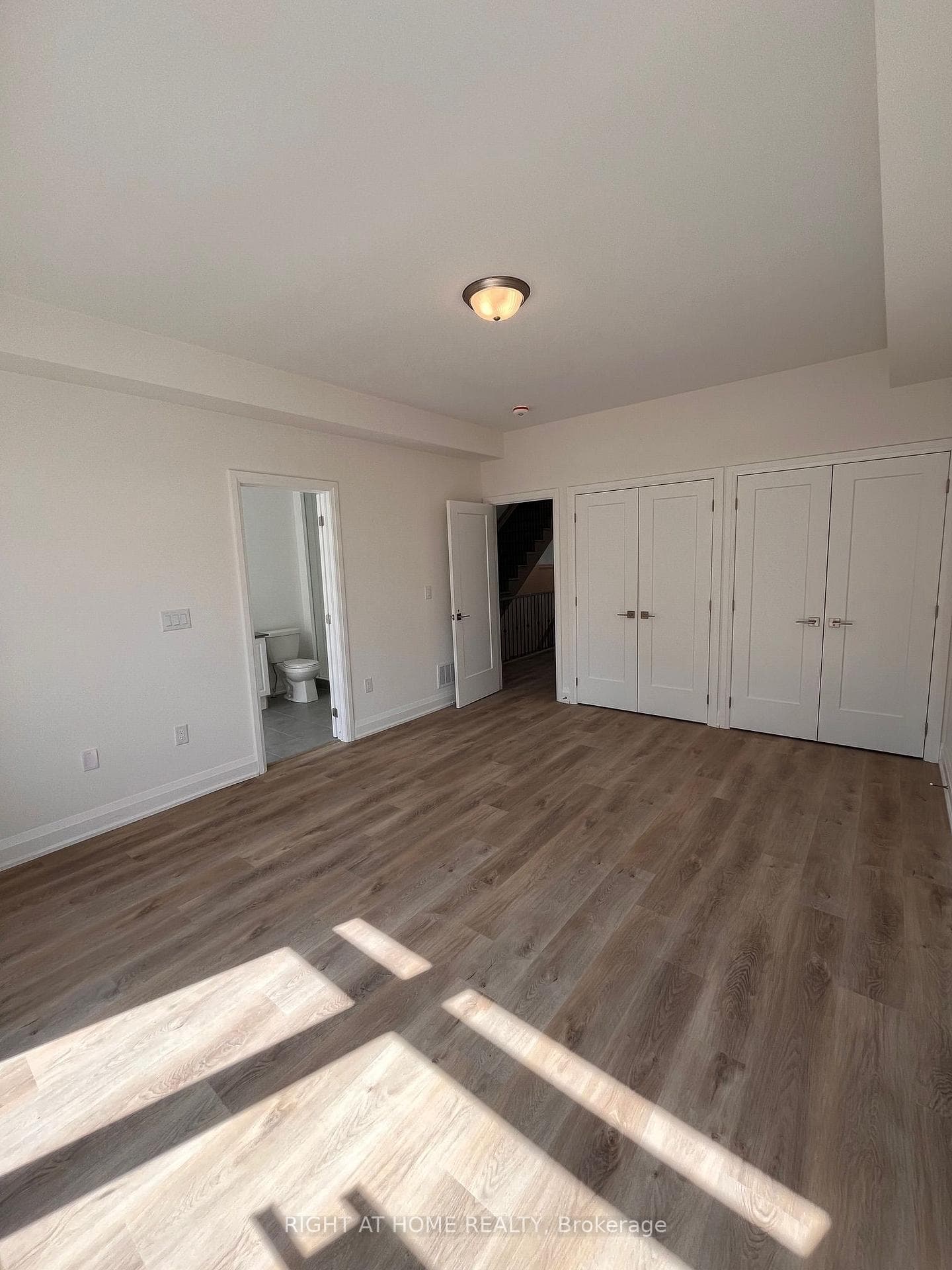 42 Wyn Wood Lane photo 18