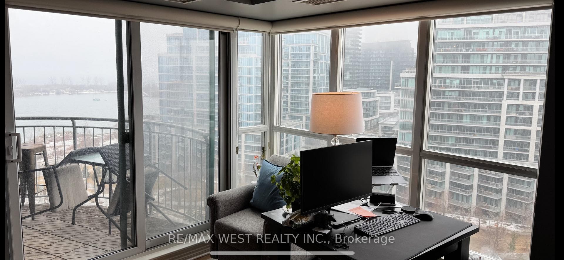 2111 Lake Shore Boulevard Unit 1506 photo 6
