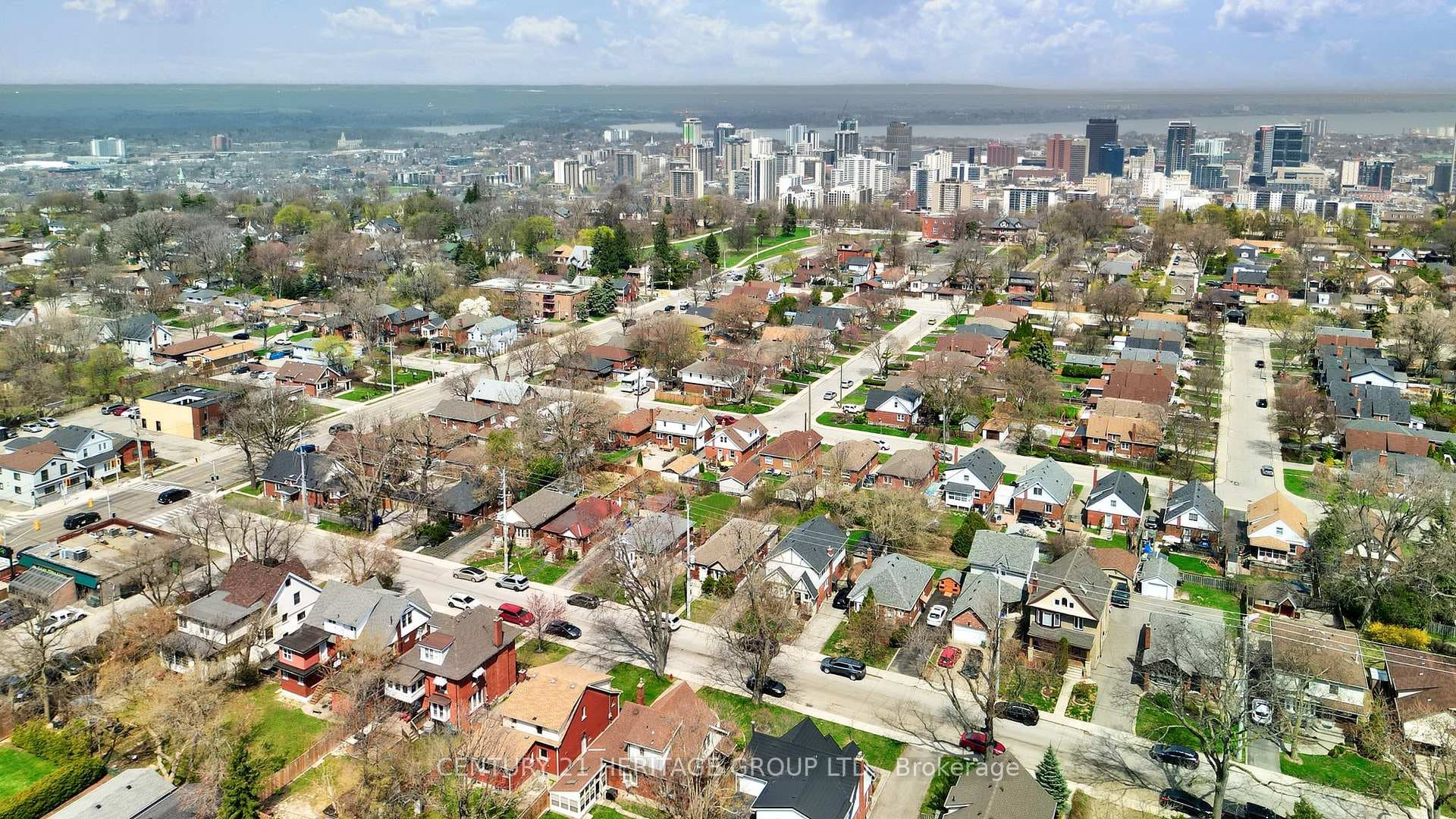 22 Churchill Avenue photo 41