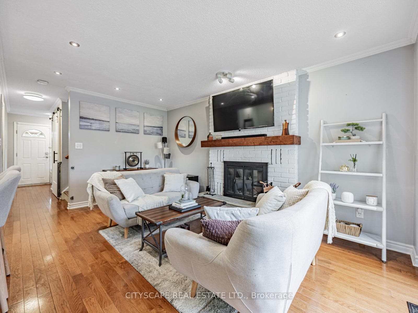 83 Andrea Road photo 7