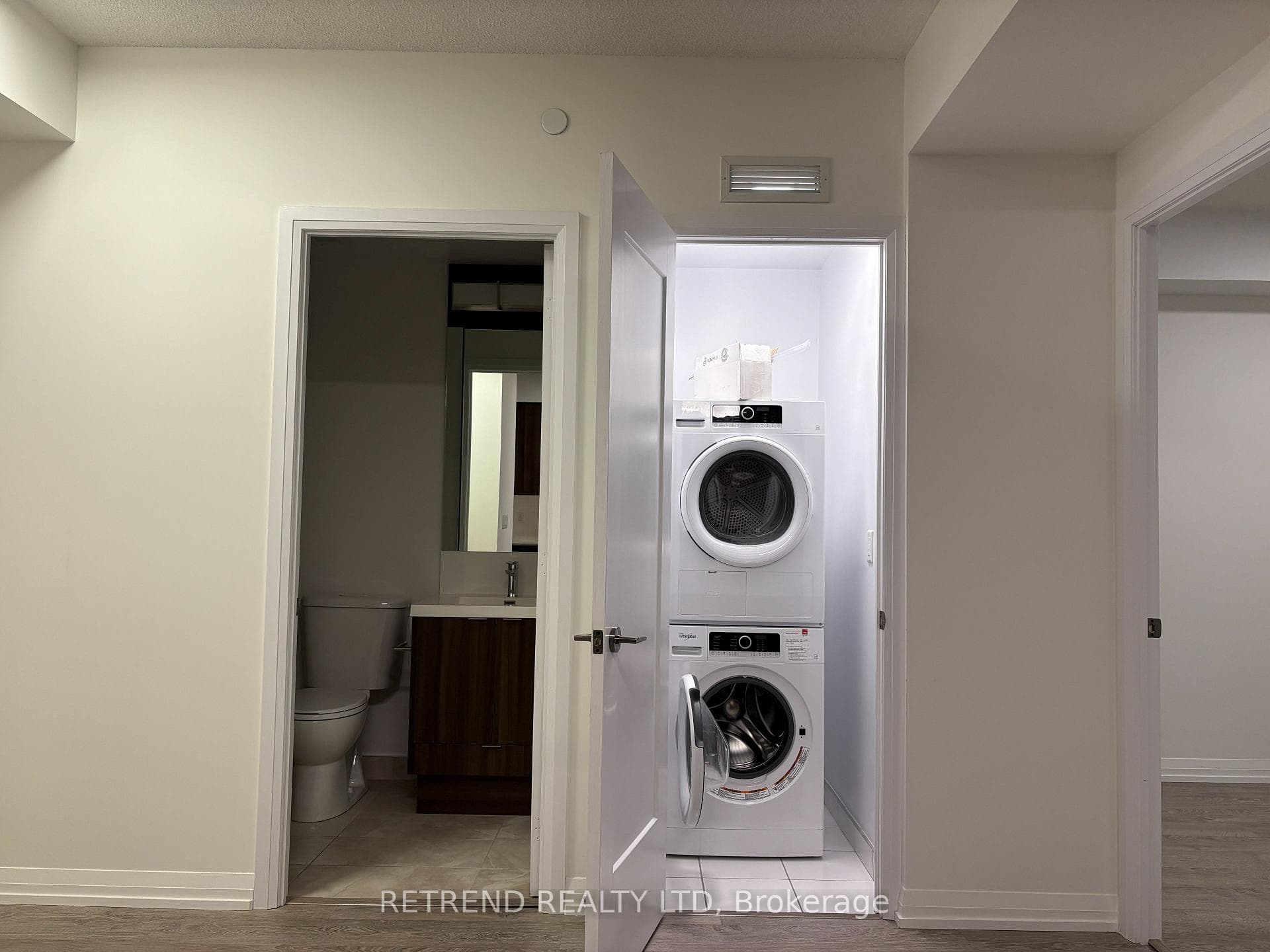101 erskine Avenue Unit 1205 photo 19