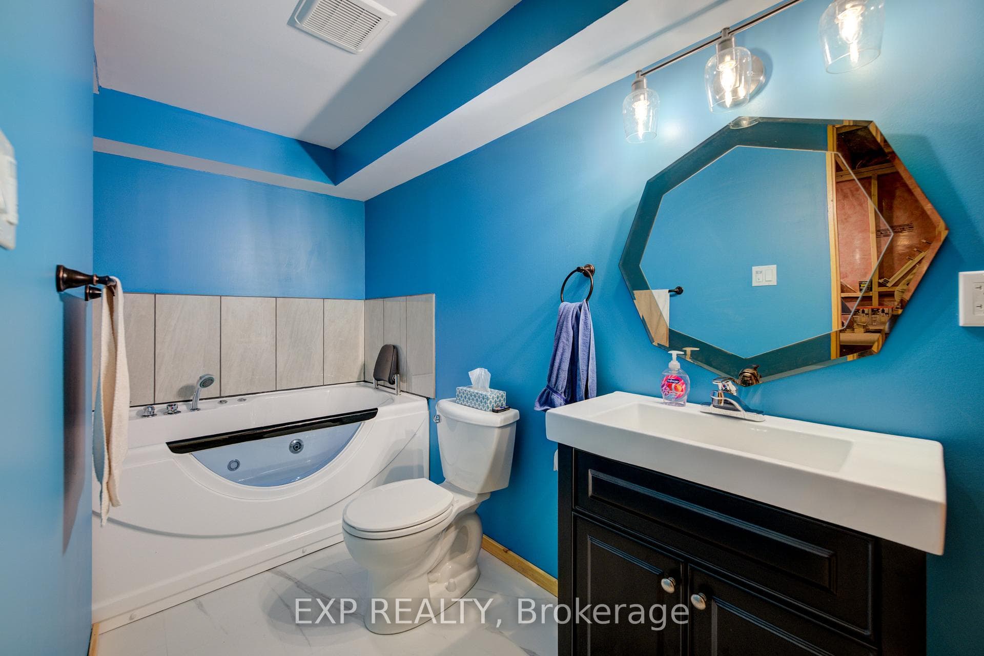 42 Finoro Crescent photo 37