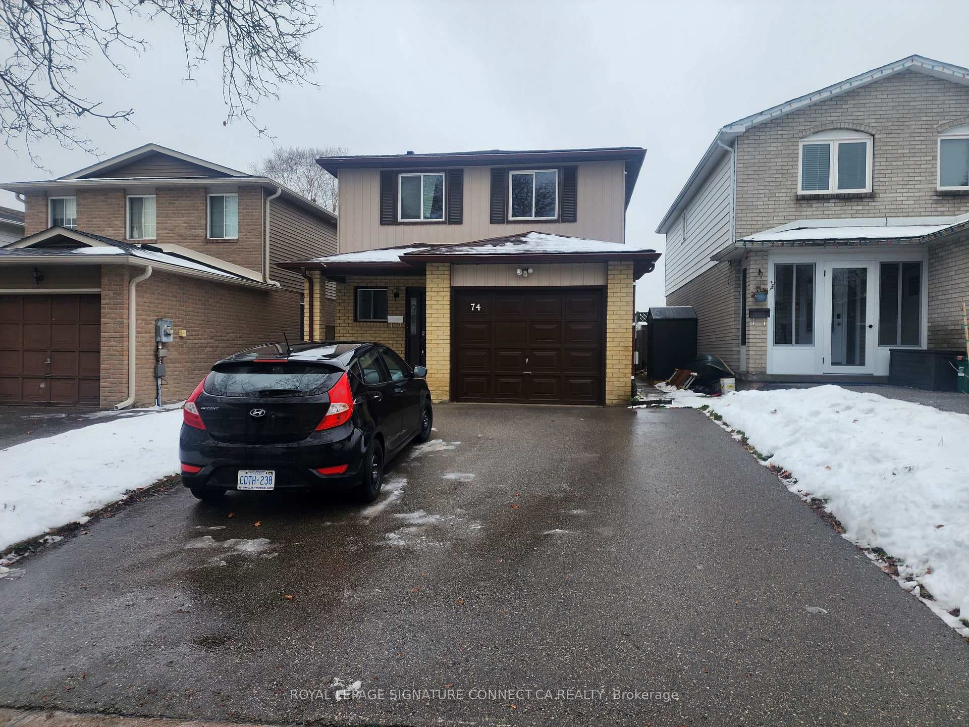 74 Trillium Crescent photo 1