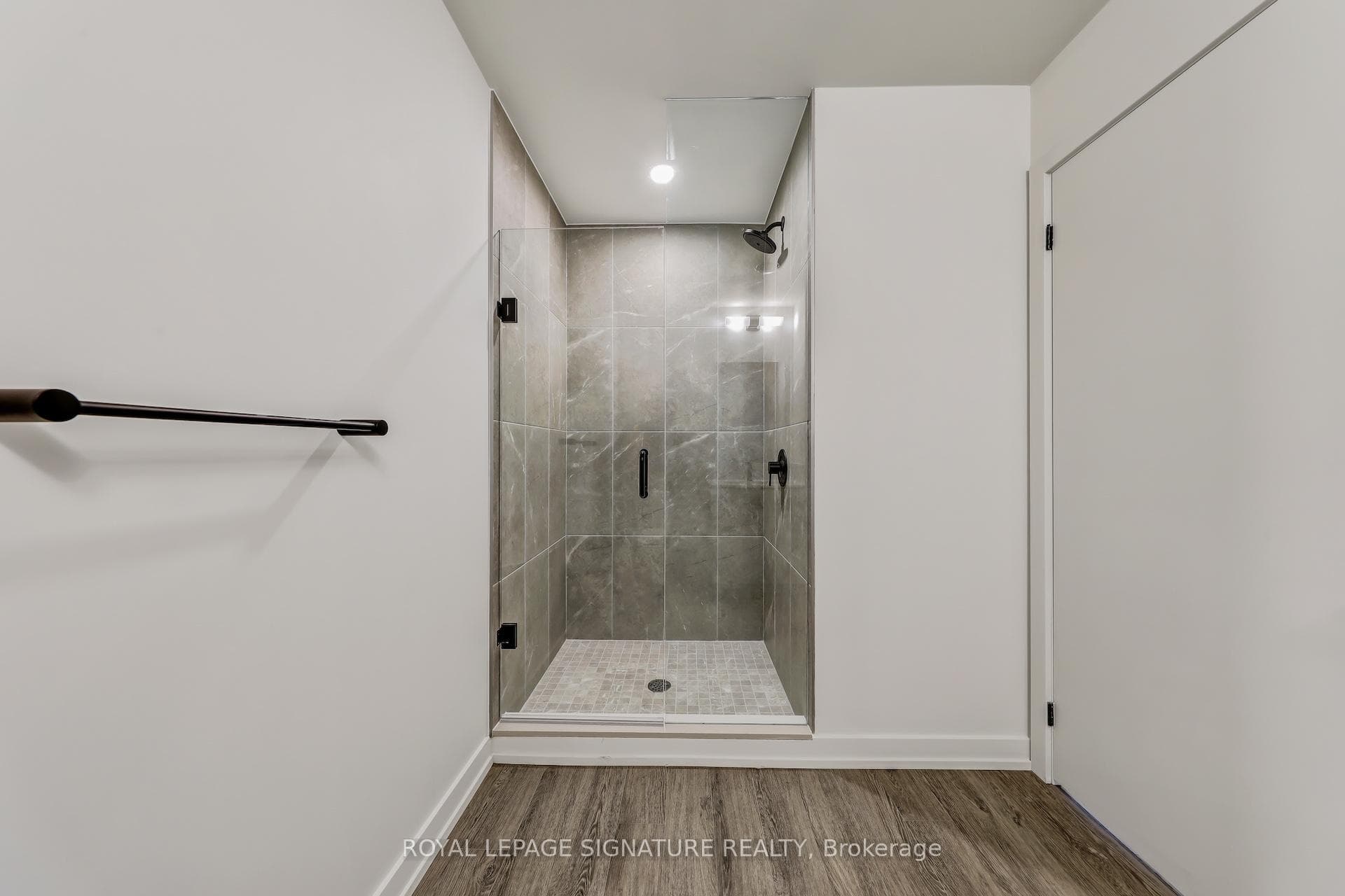 181 Sterling Road Unit 602 photo 17