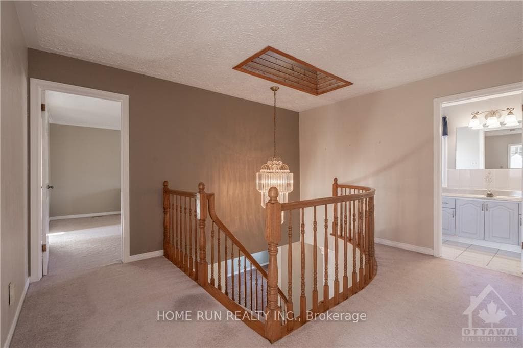 1910 ROSEBELLA Avenue photo 26