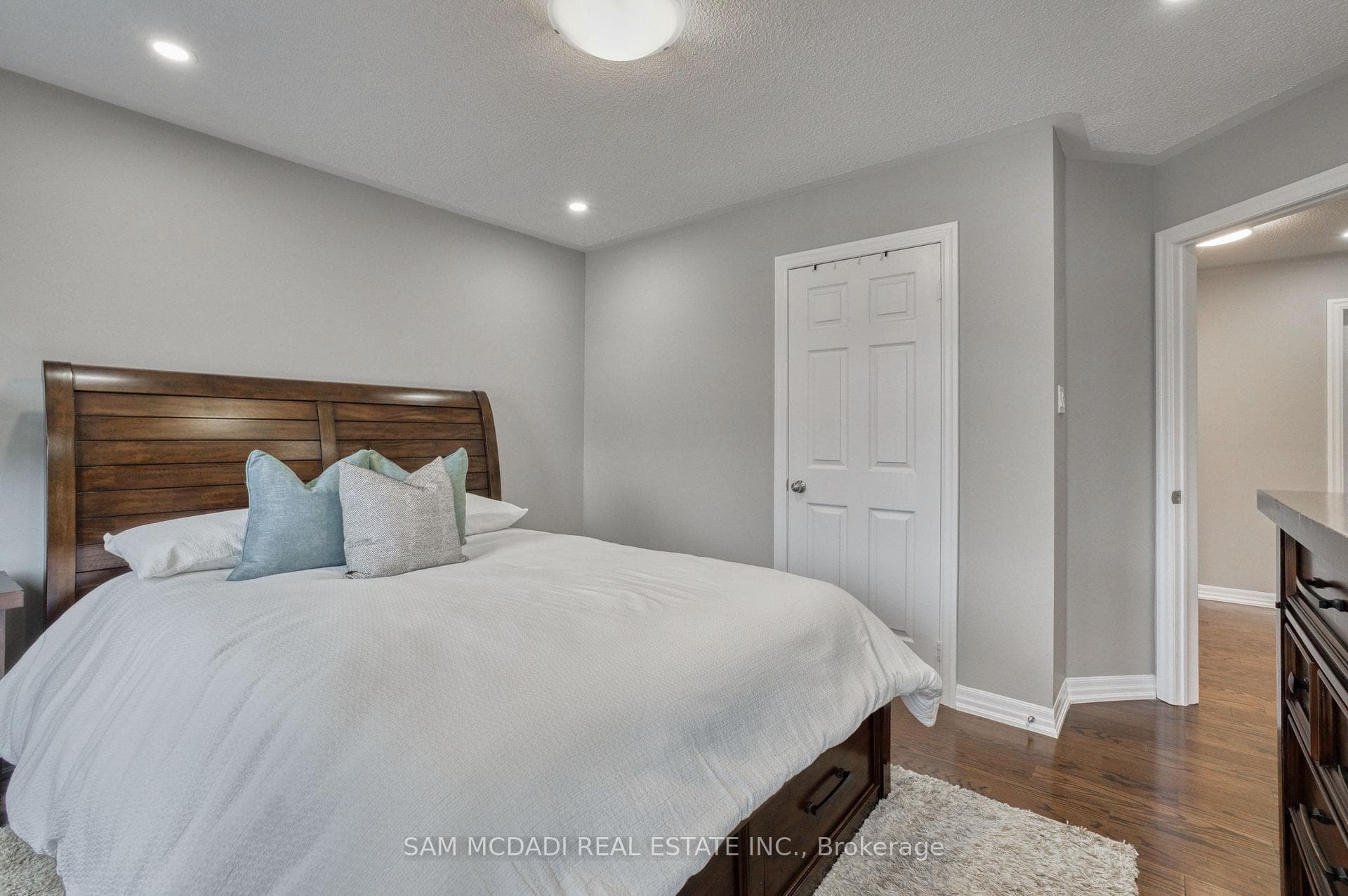 1309 Ashwood Terrace photo 26