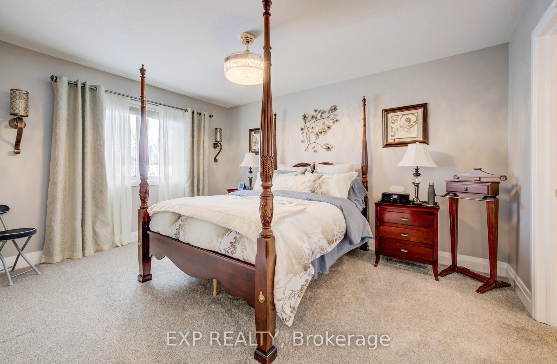 130 Bridge Crescent photo 16