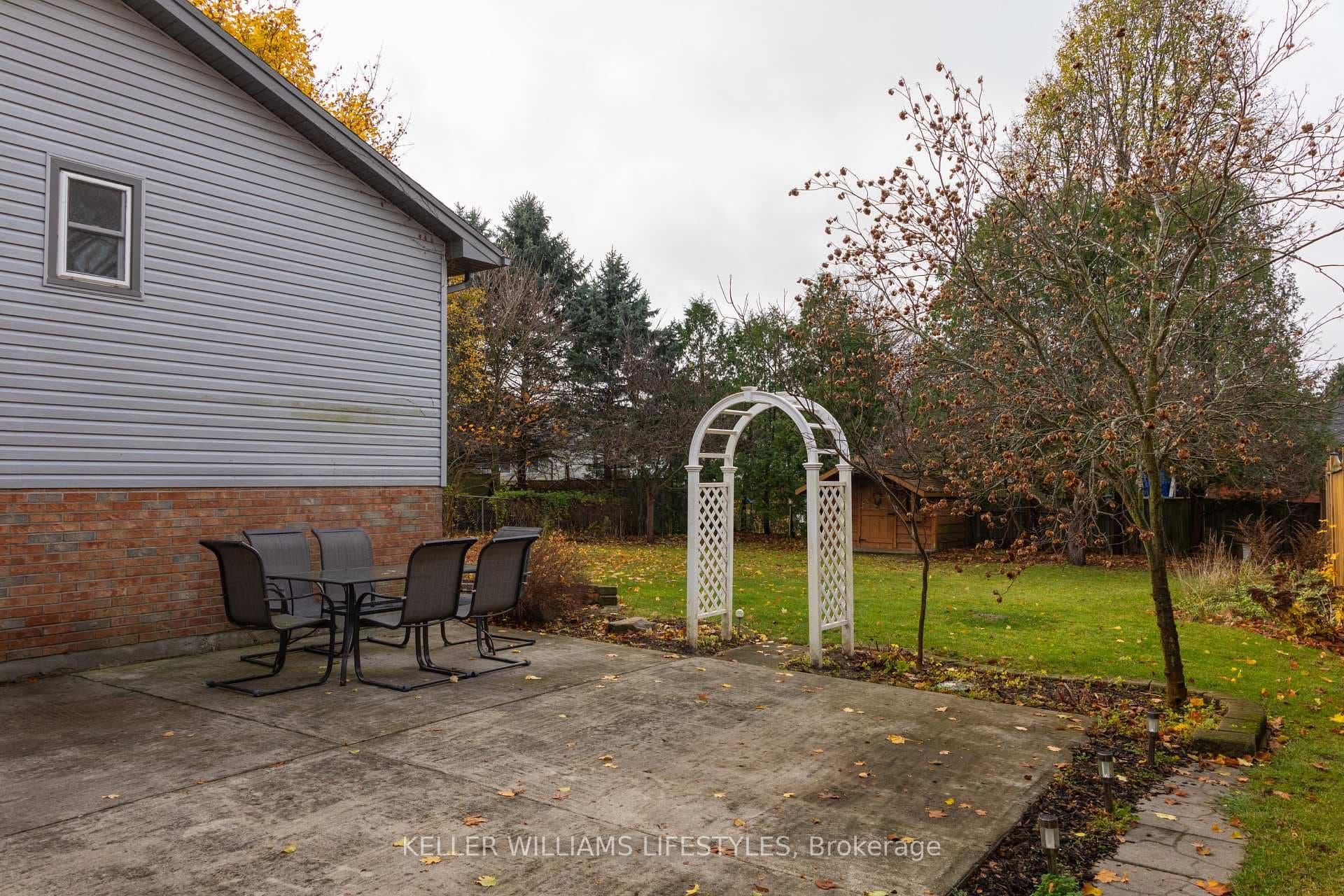 312 Oak Avenue photo 33
