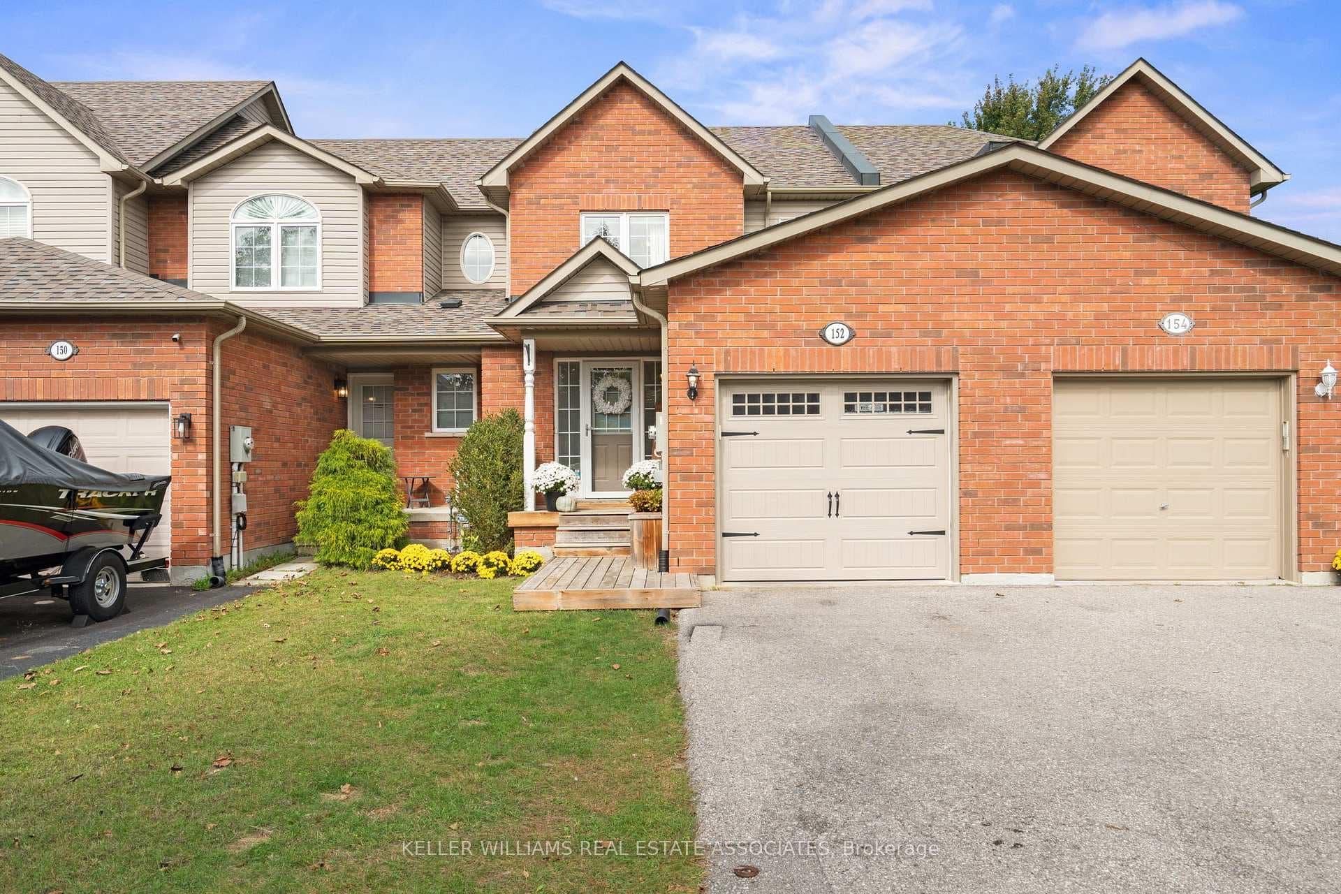 152 Richfield Square photo 2