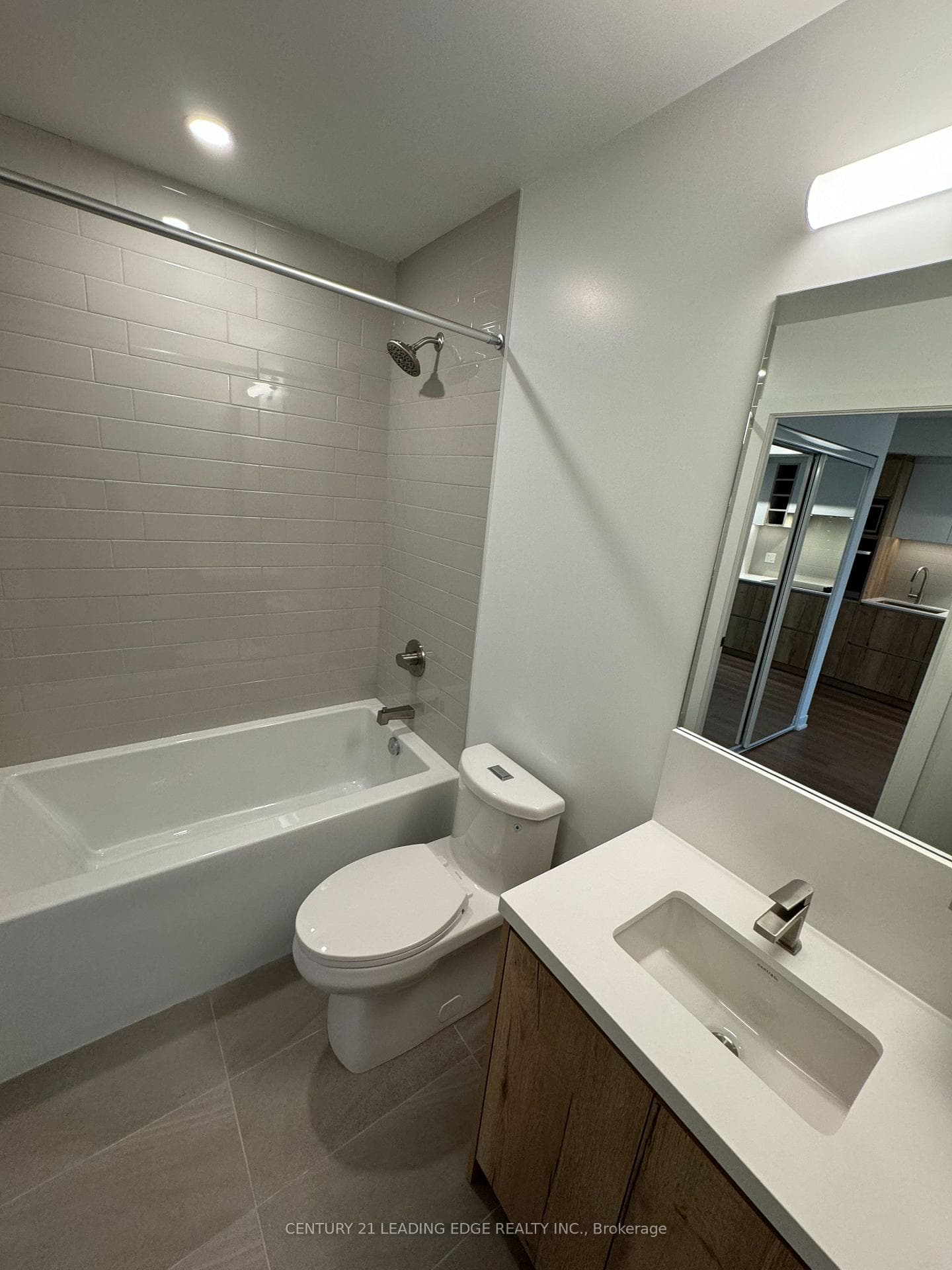 319 Jarvis Street Unit 1511 photo 9