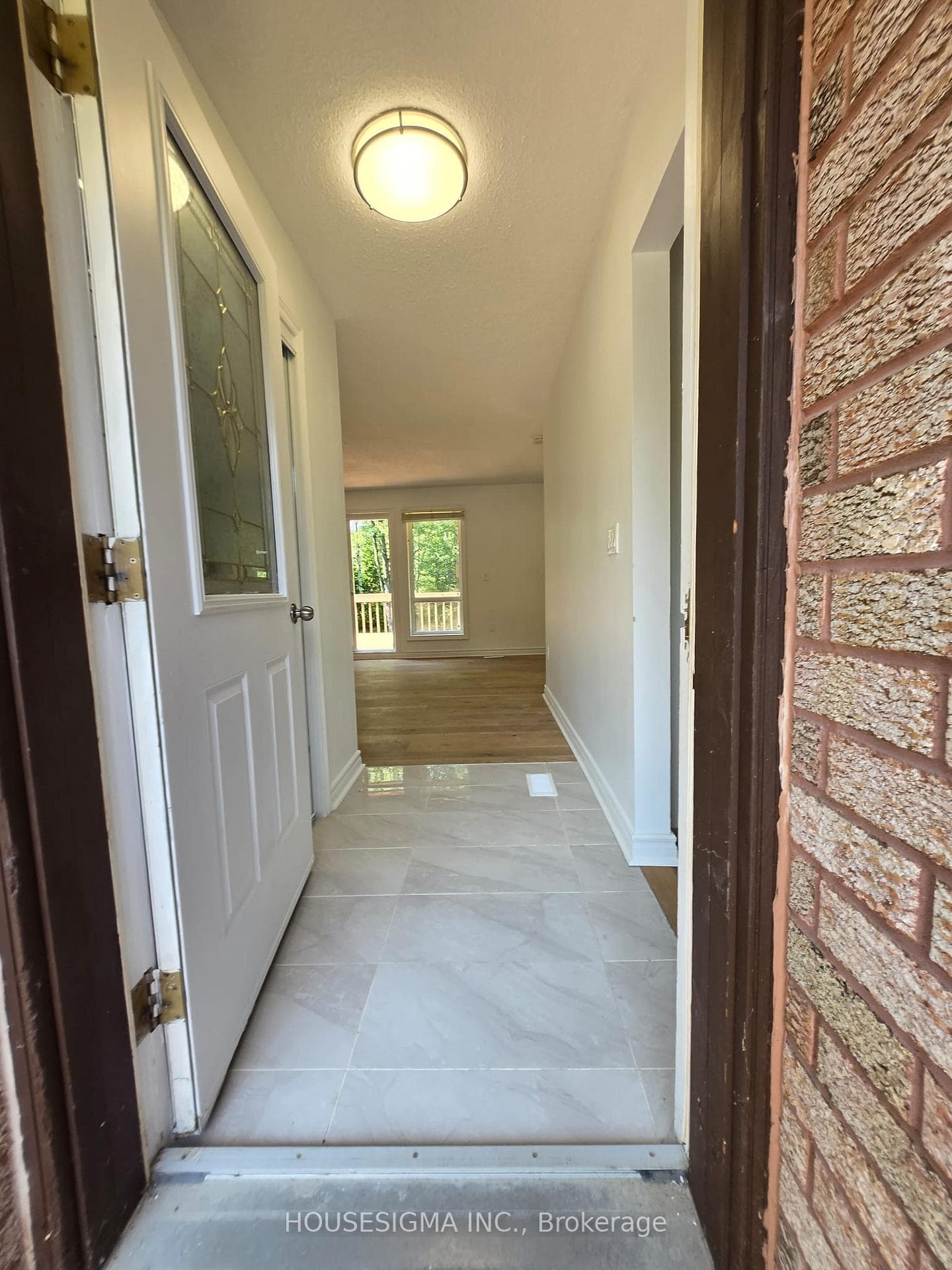 764 James Street photo 5