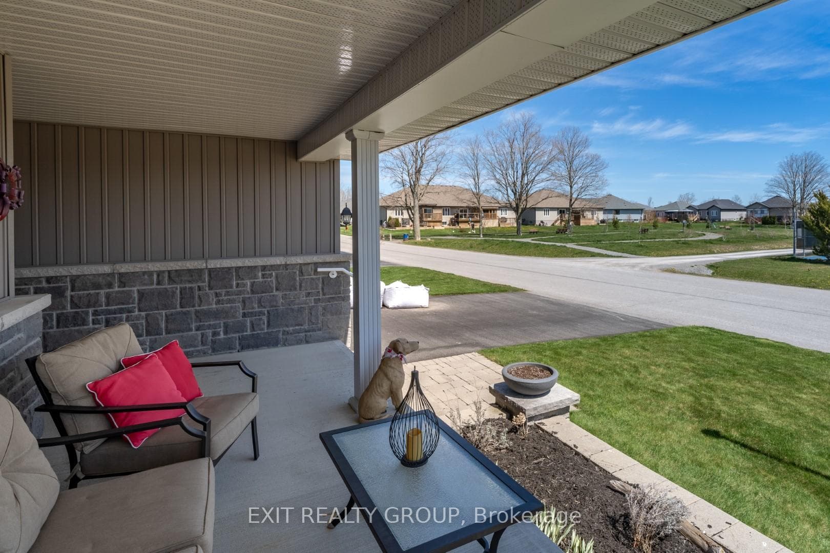 84 Dorchester Drive photo 6