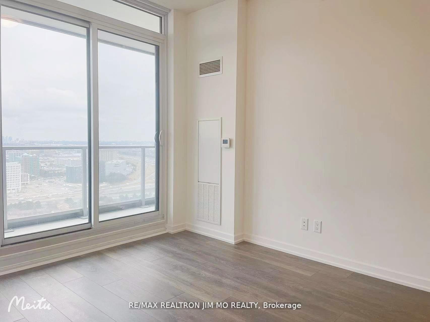 32 Forest Manor Road Unit 2707 photo 16