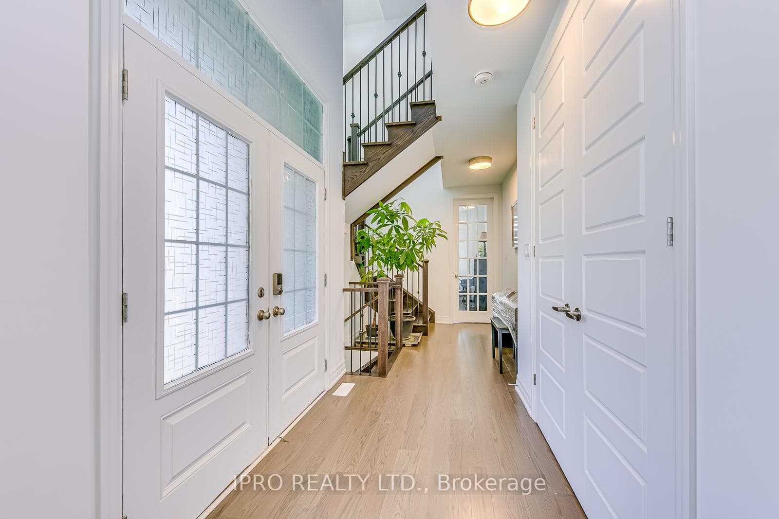 1392 Hydrangea Gardens photo 5