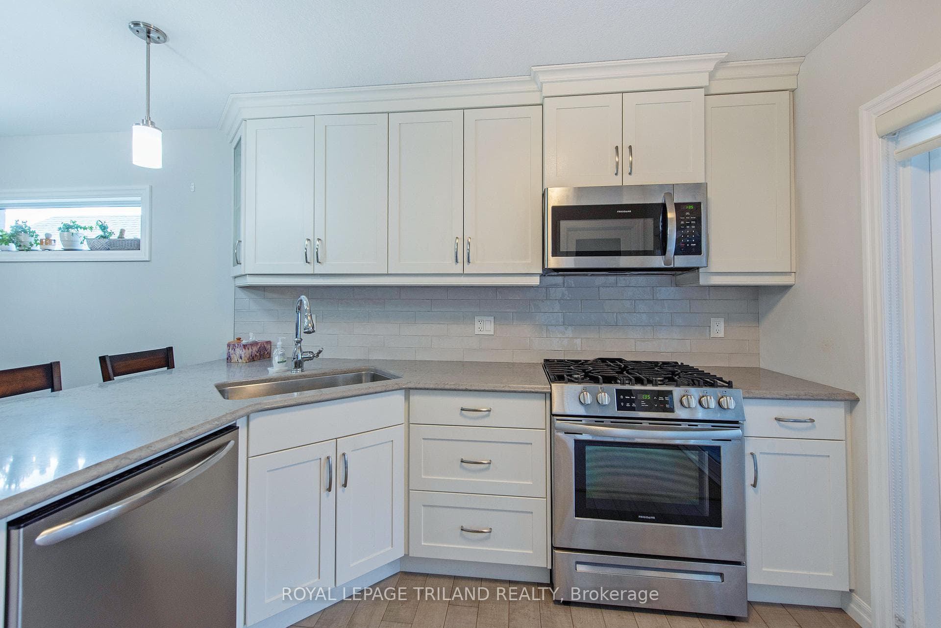 234 Peach Tree Boulevard Unit 11 photo 17