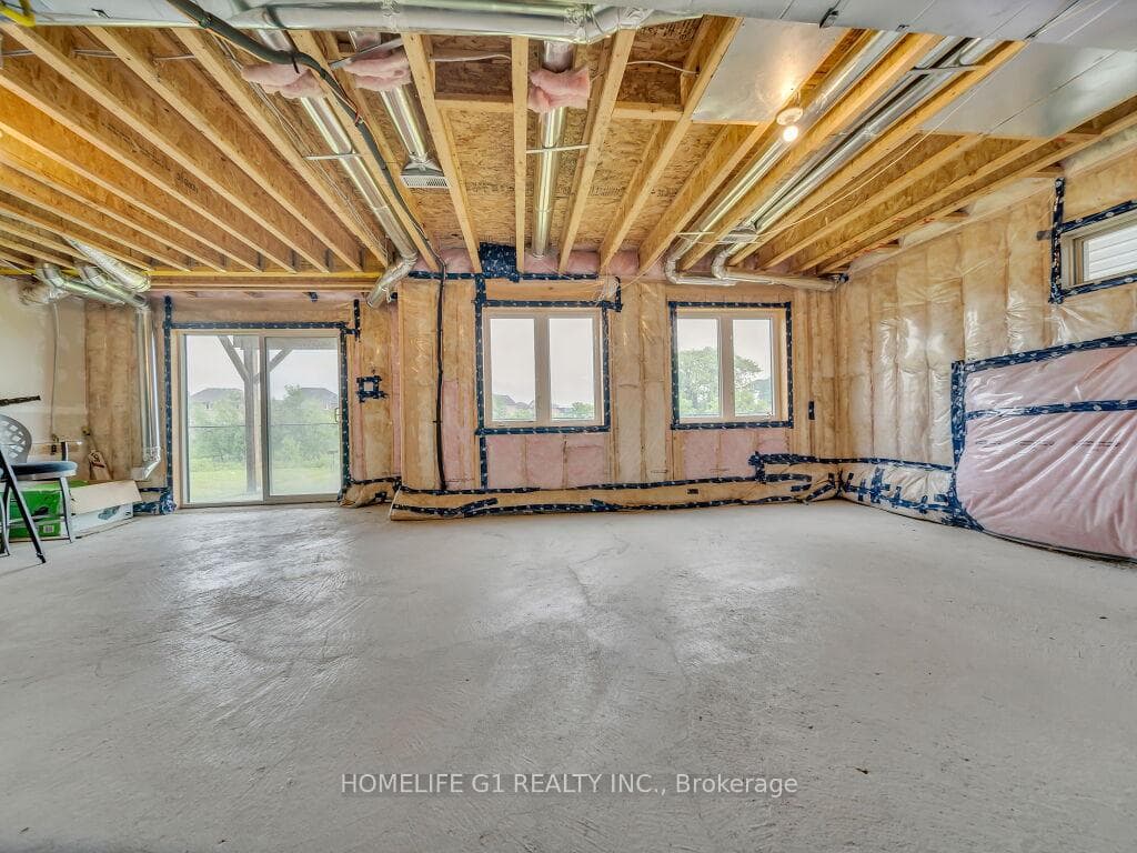 19 Cahill Drive photo 33