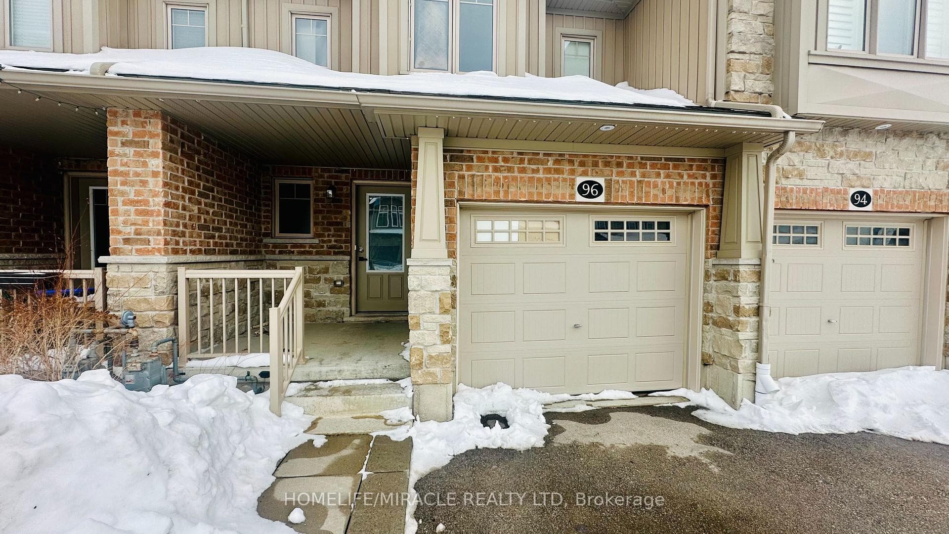 96 Eliza Avenue photo 6
