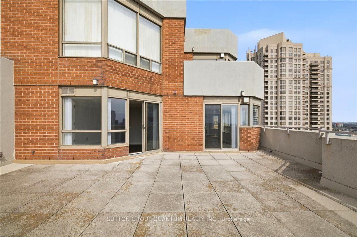 335 Webb Drive Unit PH106 photo 36