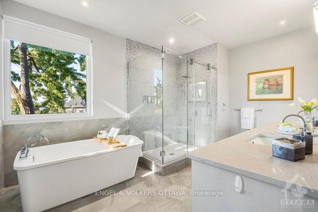 455 DUCHESS Avenue photo 21