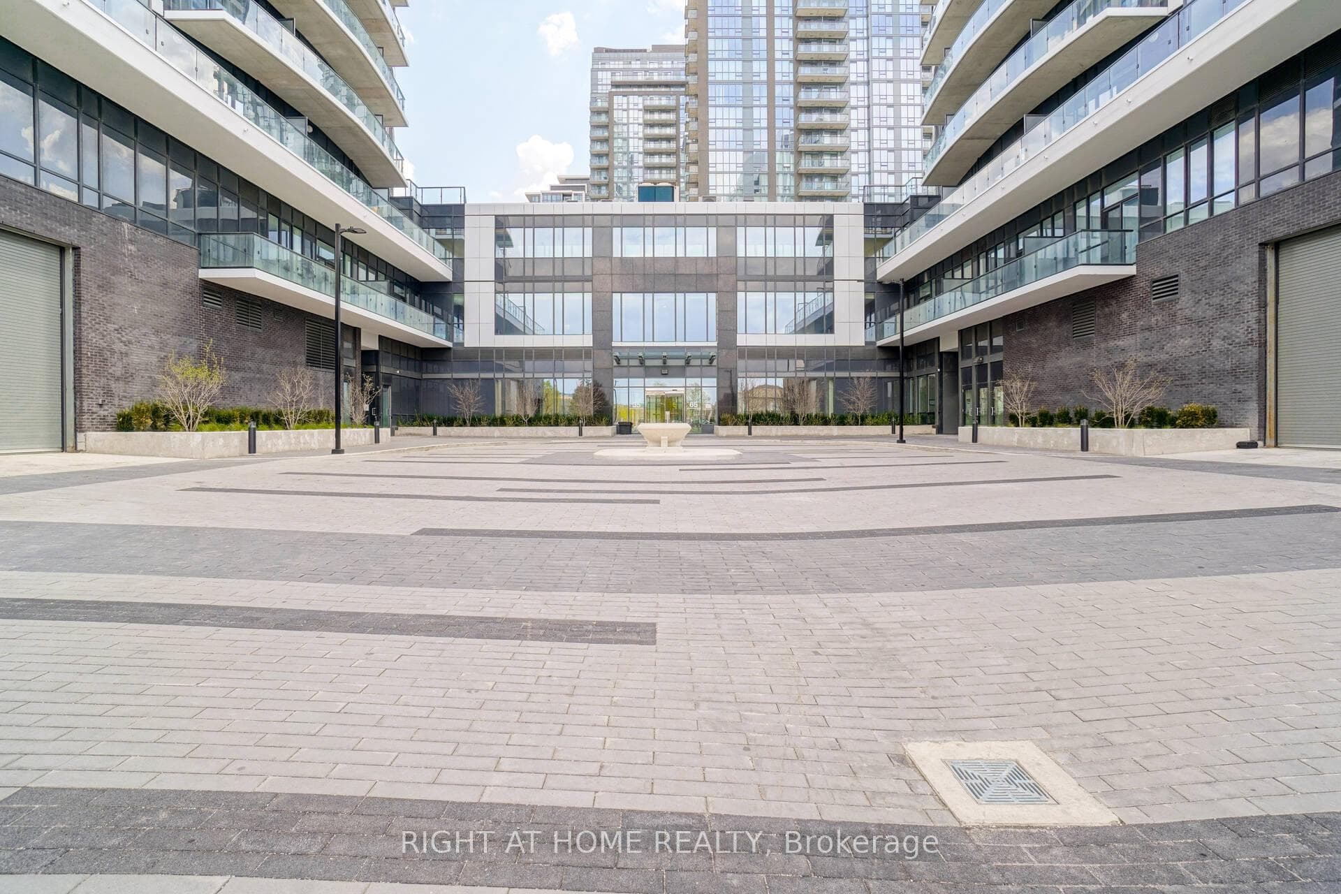 35 Watergarden Drive Unit 2611 photo 2