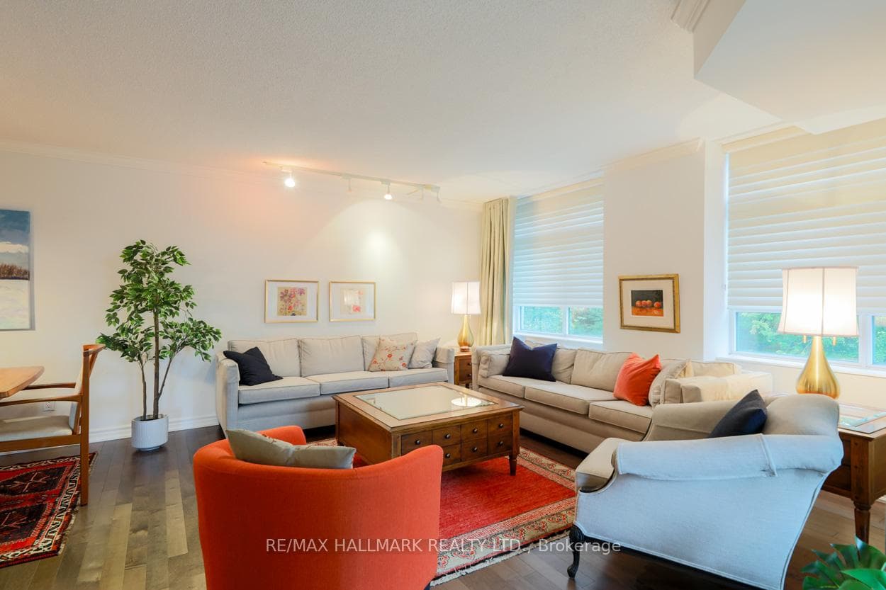1093 Kingston Road Unit 310 photo 10