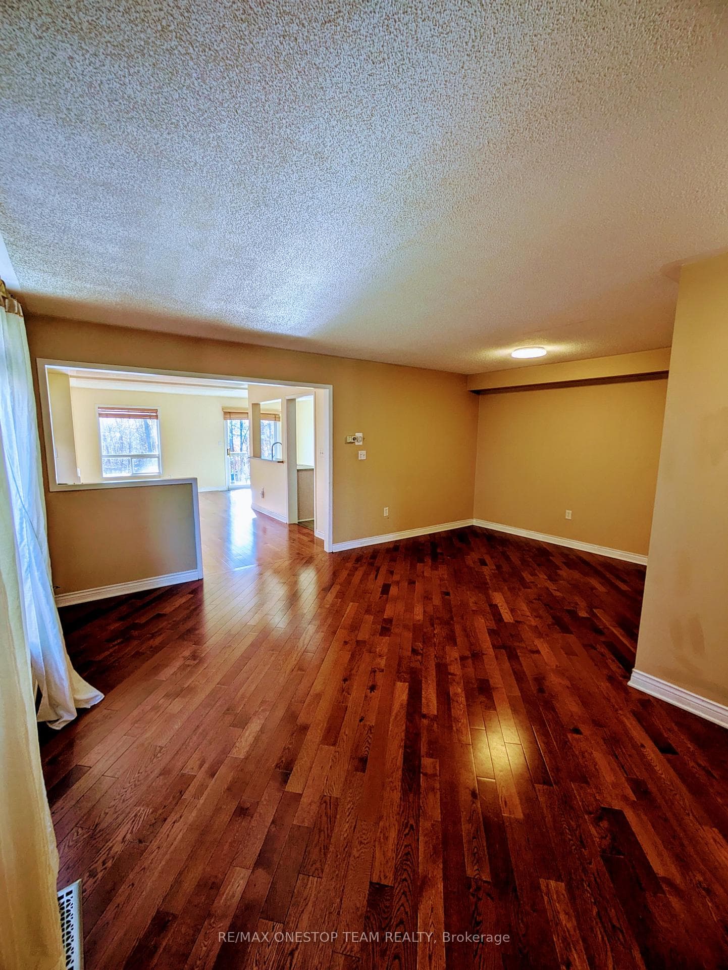 325 Ravineview Way photo 4