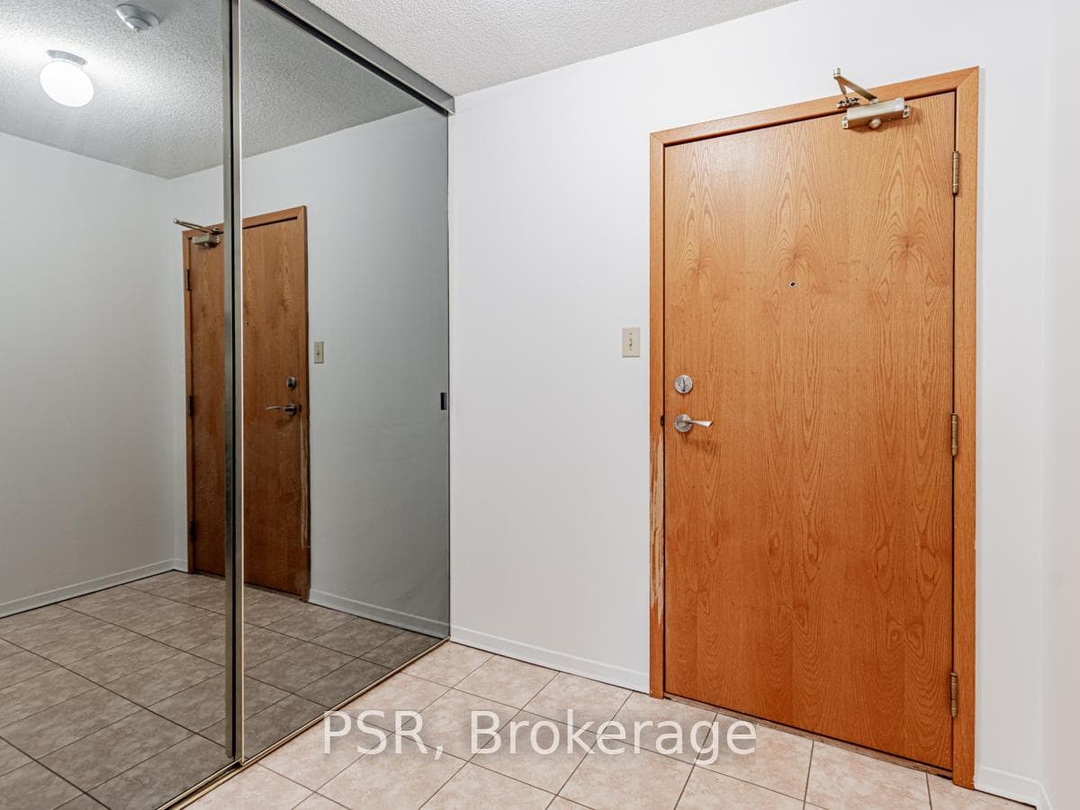 205 Wynford Drive Unit 403 photo 16