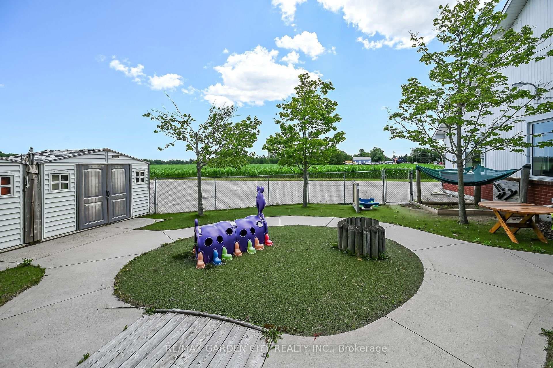 1140 Bay Street photo 8