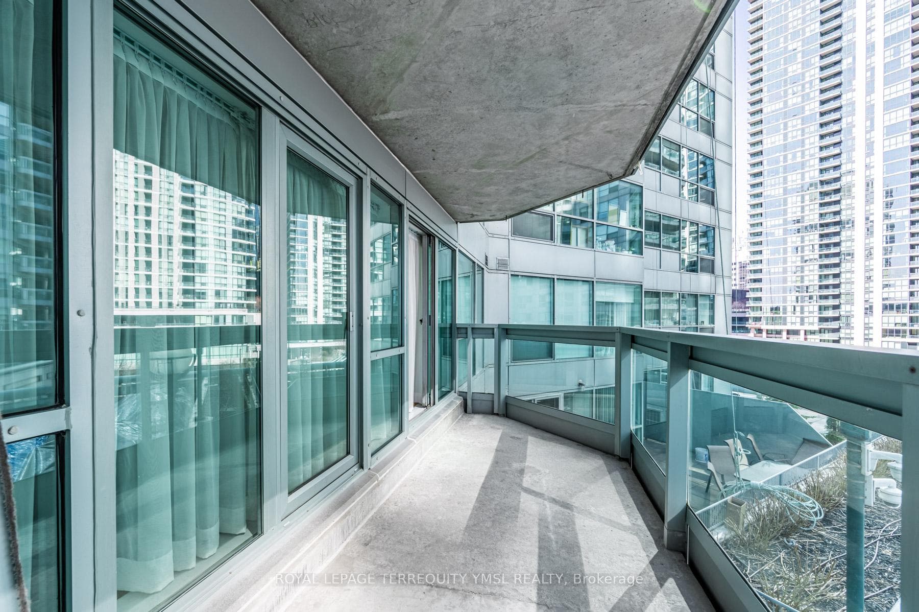 Walk-out balcony