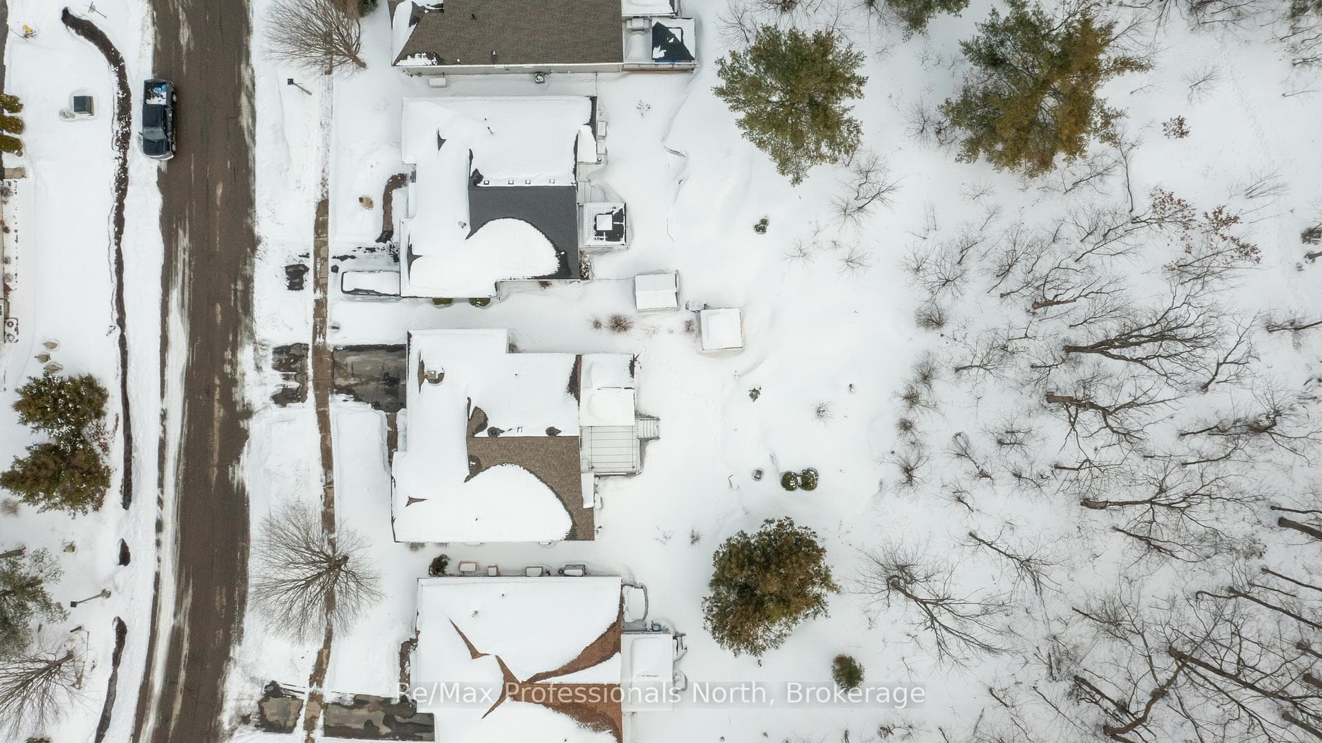 111 Pineridge Gate photo 47