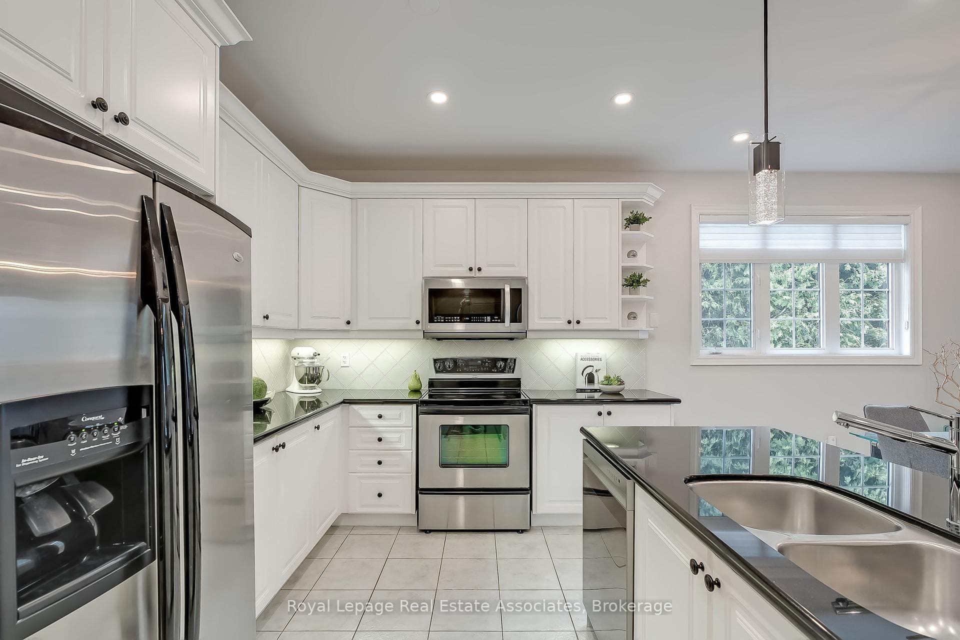 2263 Wuthering Heights Way photo 8