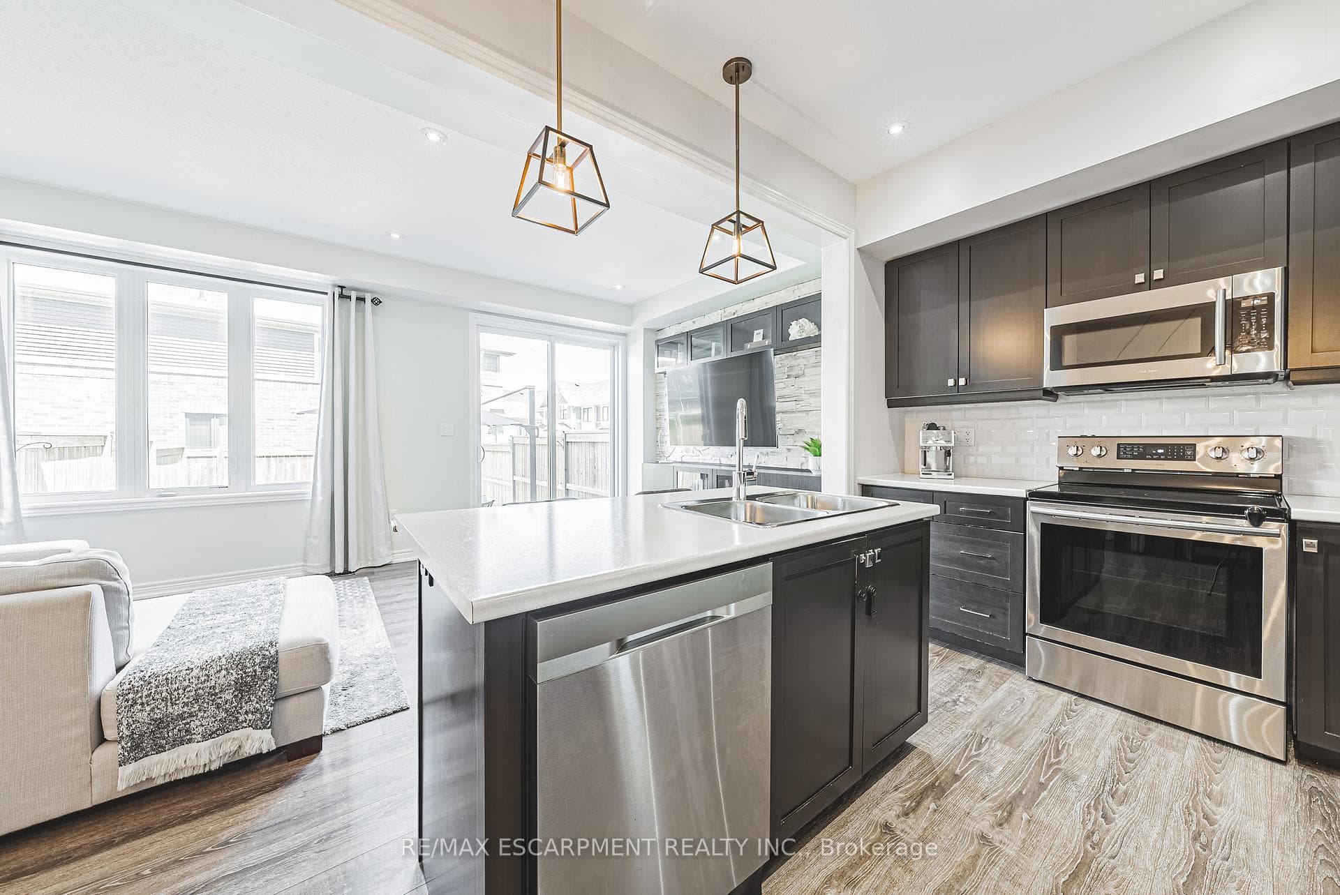1890 Rymal Road Unit 186 photo 7