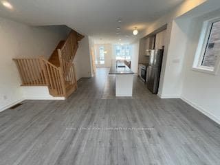 124 Blue Forest Crescent photo 4