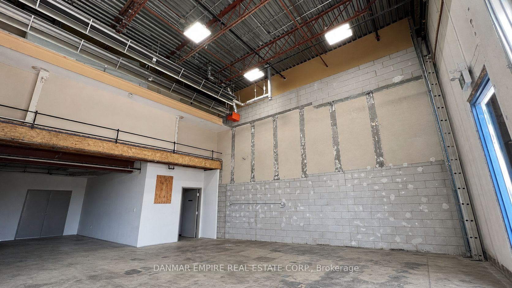 65 Woodstream Boulevard Unit 14 photo 5