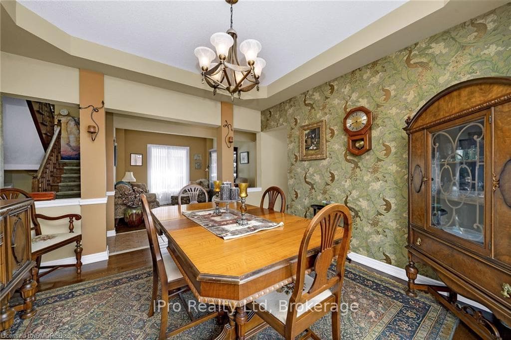 229 ACTON Boulevard photo 10