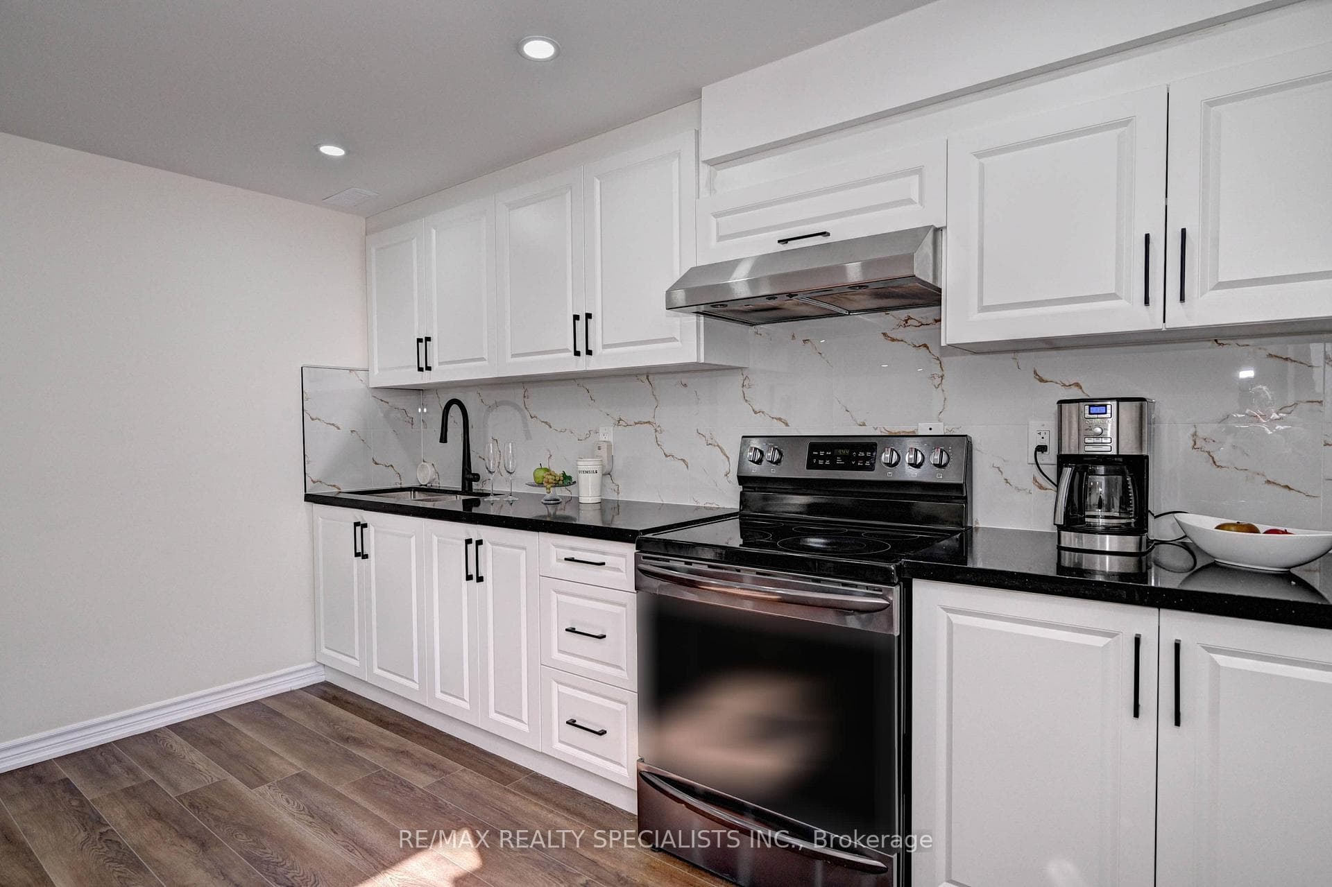 311 KERWOOD Drive photo 29