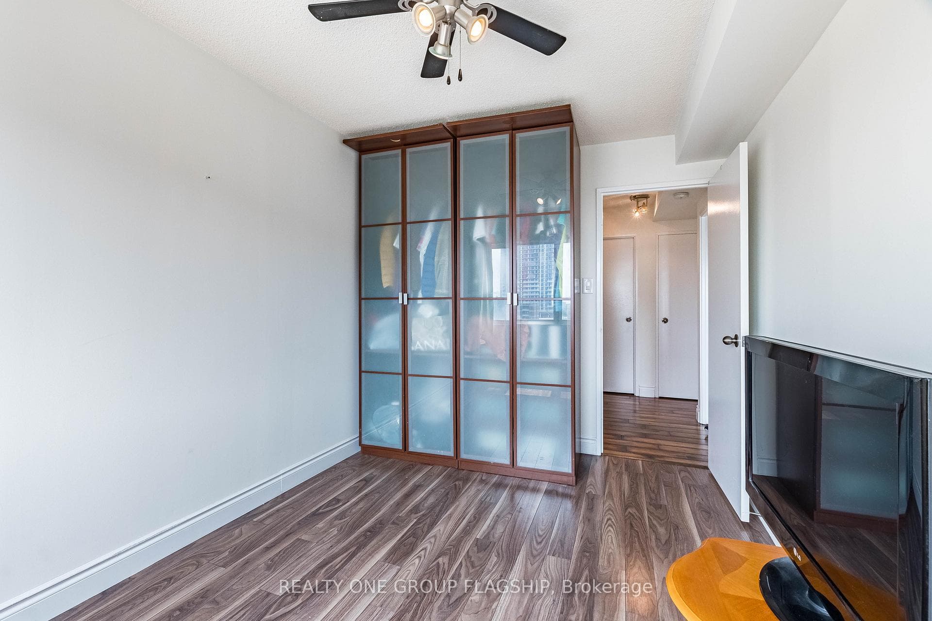 50 Elm Drive Unit 1209 photo 17