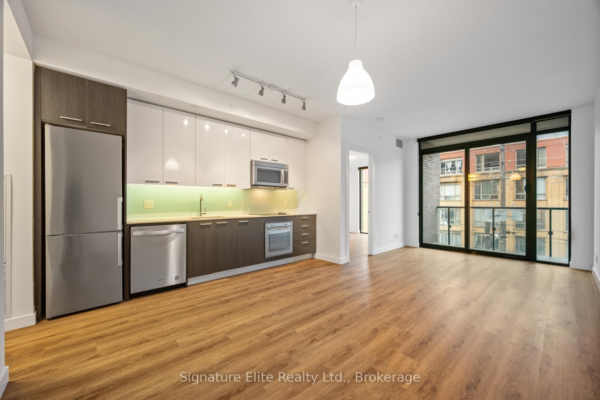 1075 Queen Street Unit 306 photo 1