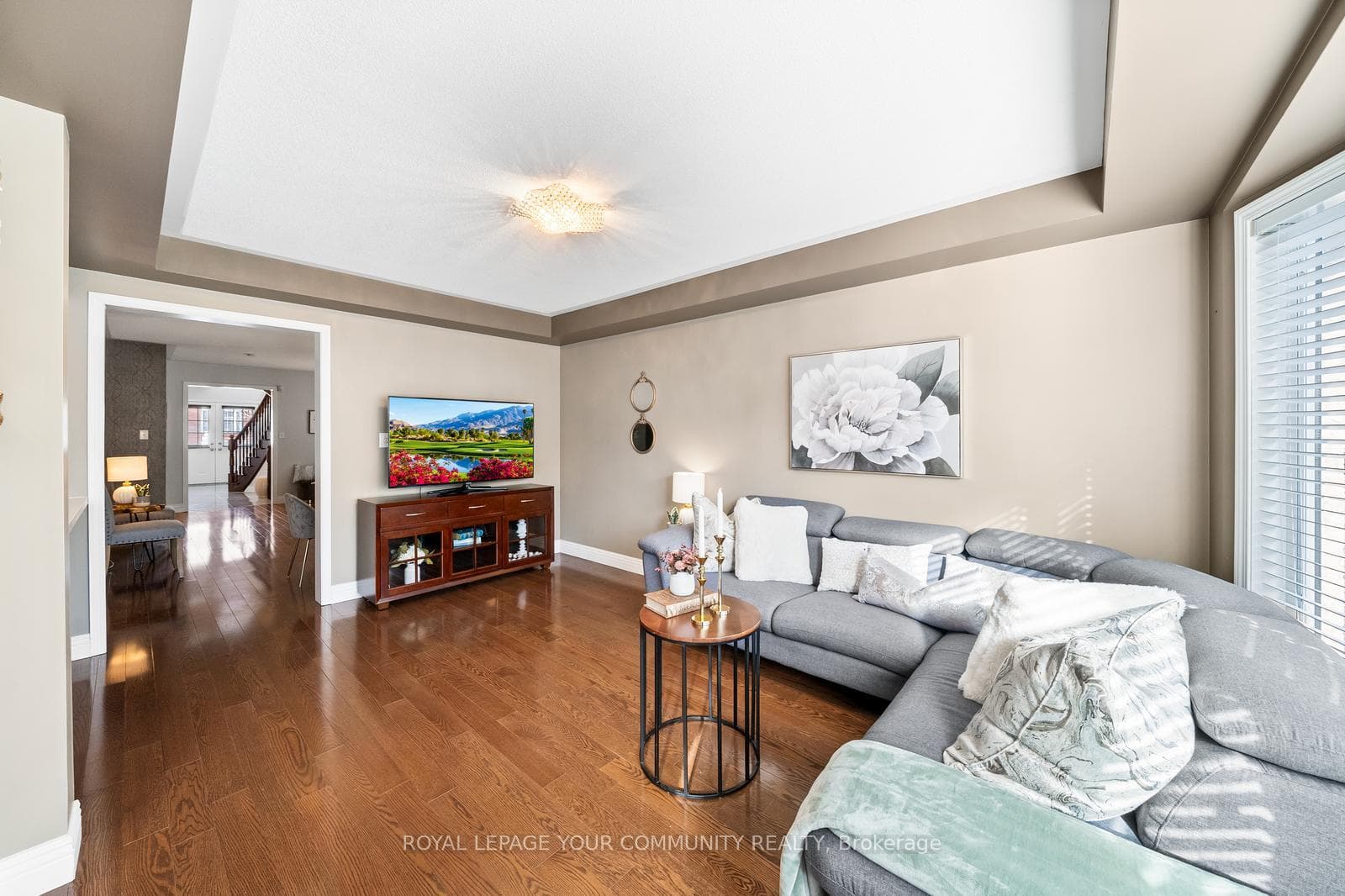 151 Dougherty Crescent photo 9