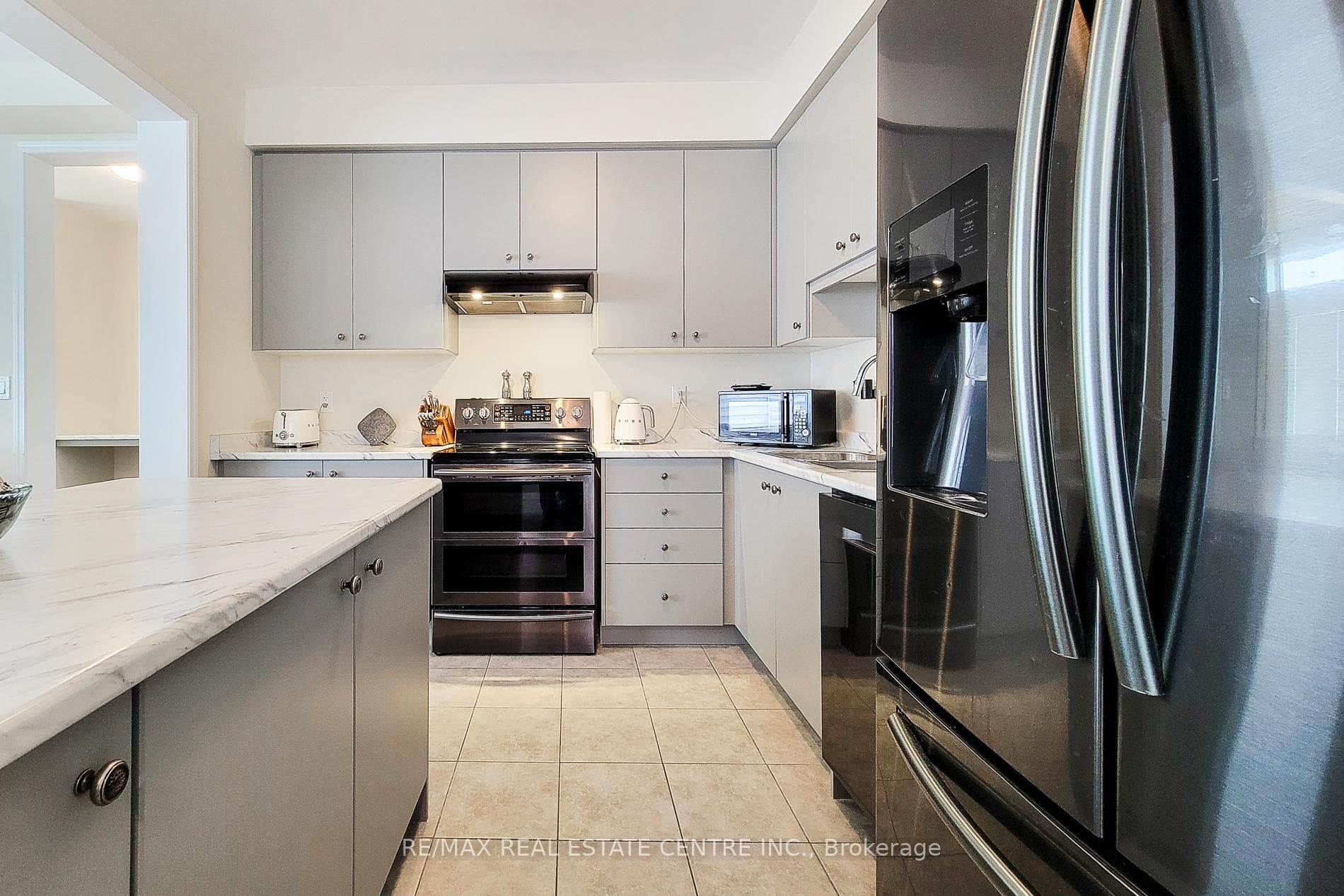 226 Maclachlan Avenue photo 7