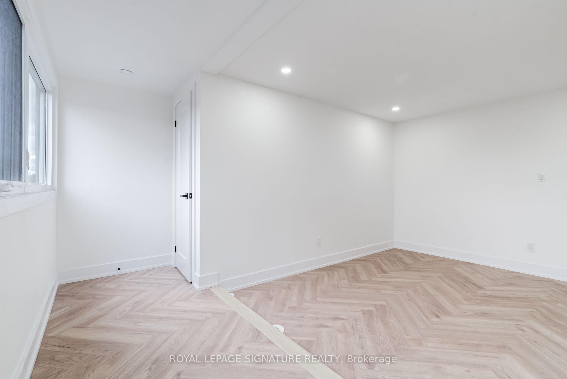 861 O'Connor Drive Unit 1 photo 20