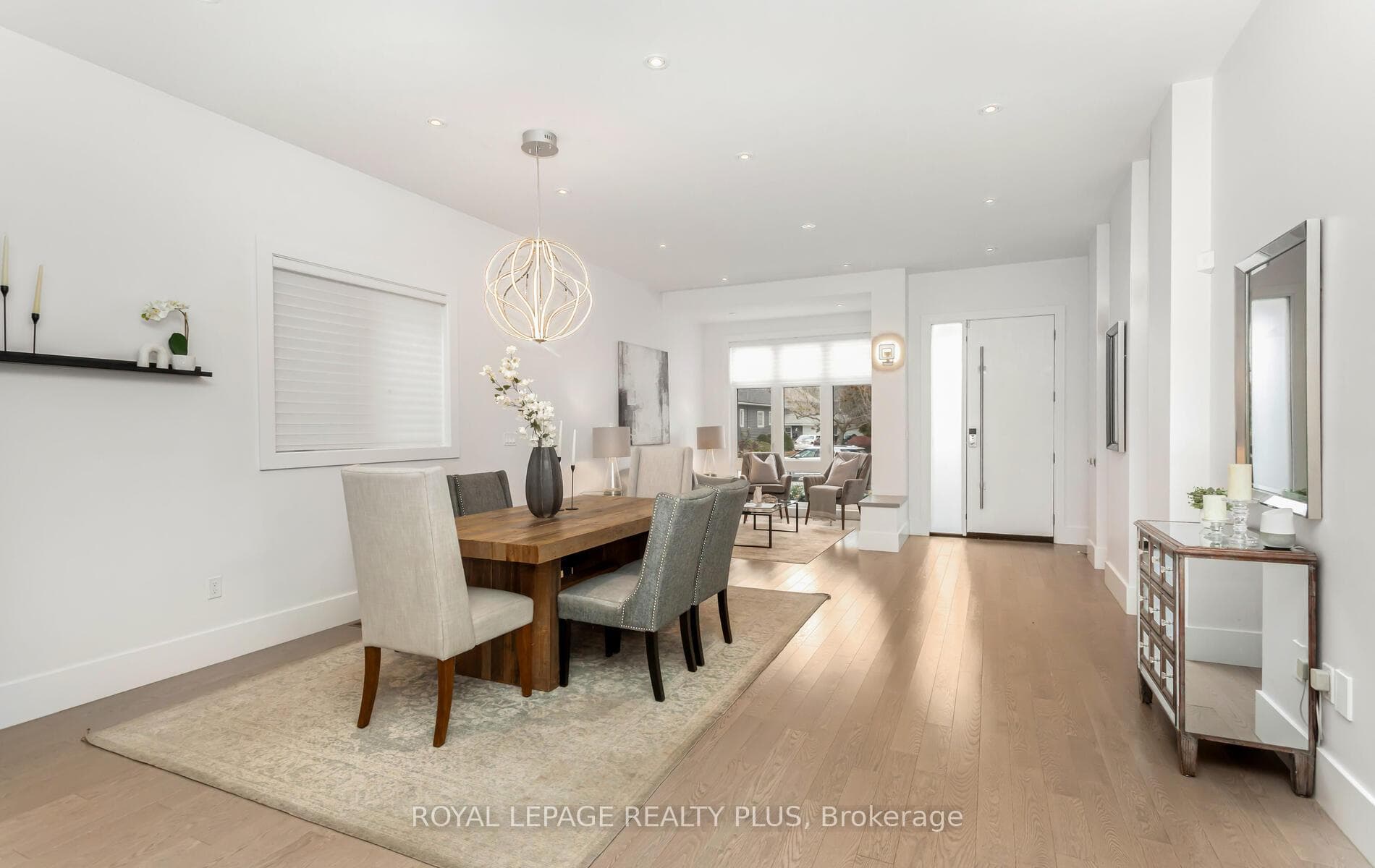 16B Benson Avenue photo 9