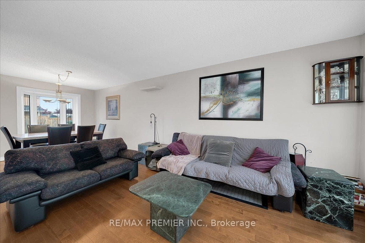 17 Berrydown Drive photo 12