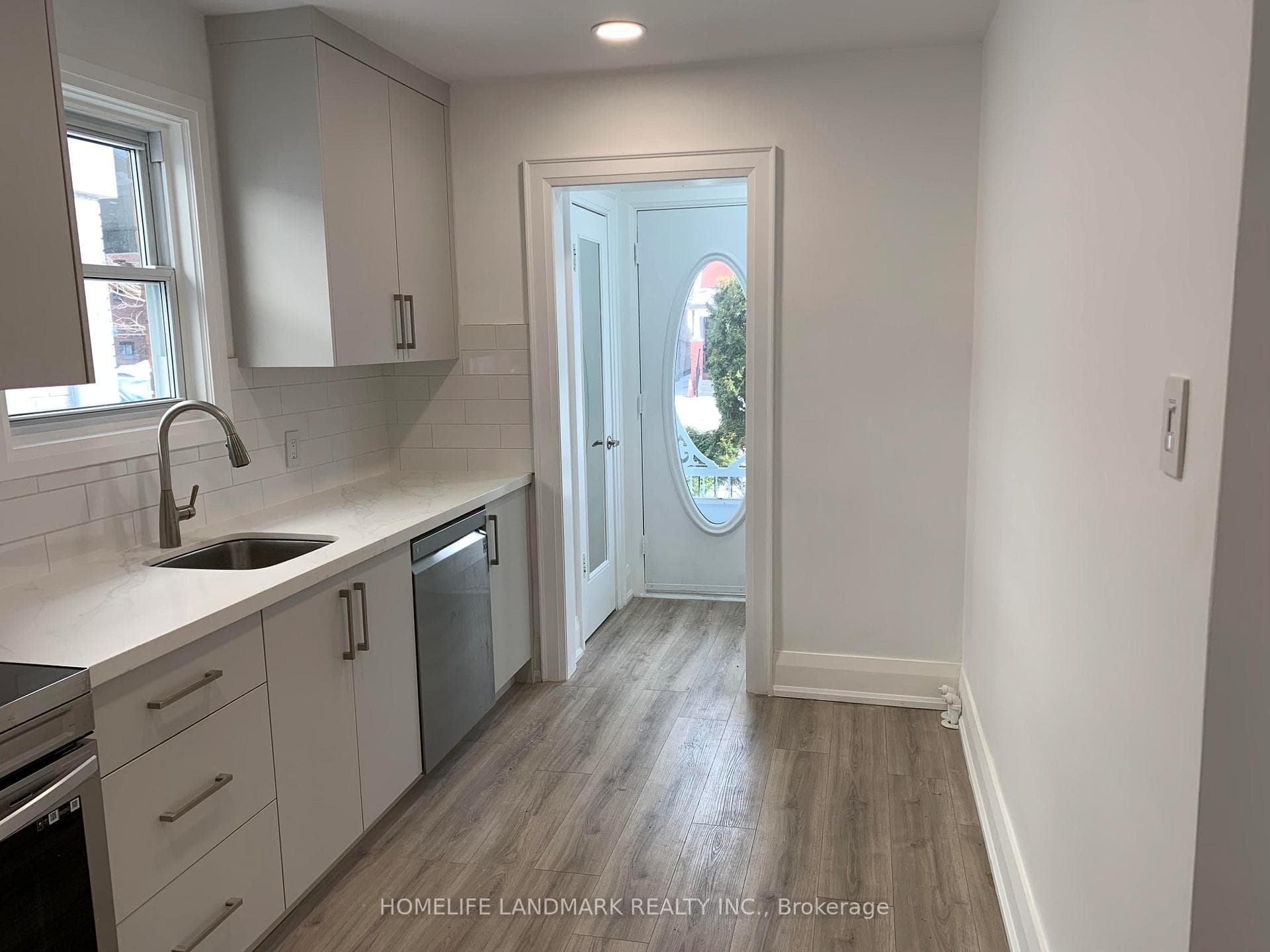 226 Donlands Avenue photo 11