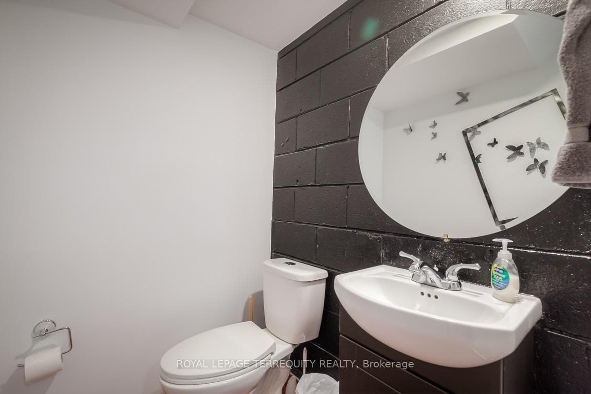 26A Scarlett Road Unit BSMT photo 15