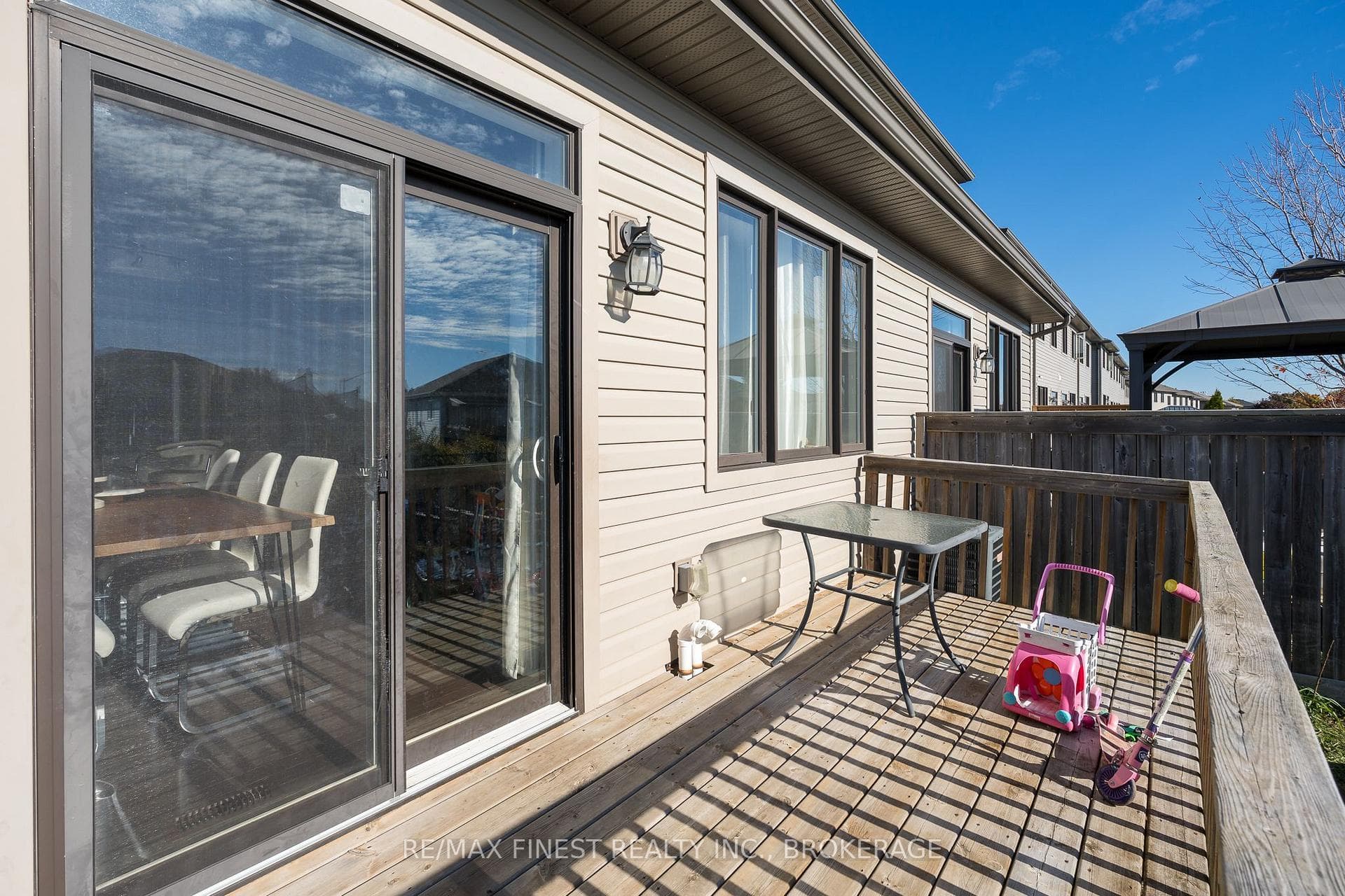 140 Simurda Court photo 26